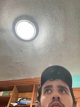 Snapshot of aavrdvh33 chatting on 11-19-25, 10:10 aavrdvh33 online show from 11-19-25, 10:10