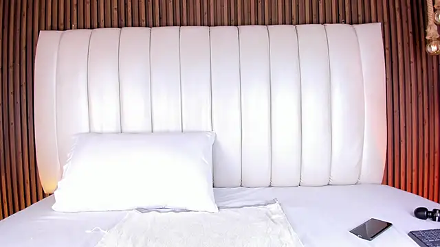SandraMilerr online show from 06-17-26, 04:04