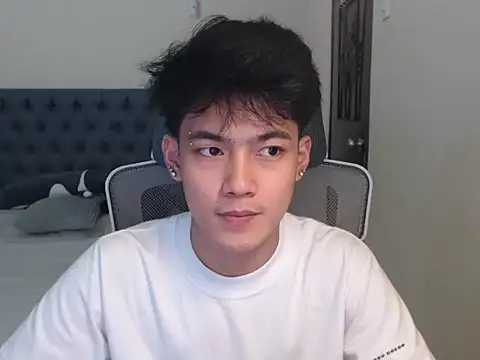 Snapshot of Prince_kiyoshi chatting on 06-15-26, 02:52 Prince kiyoshi online show from 06-15-26, 02:52