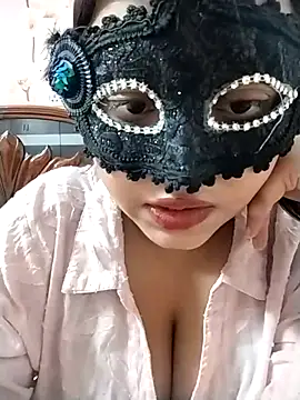 colleen hoover online show from 10-08-25, 12:36