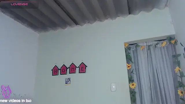 Angie Lee01 online show from 10-20-25, 12:49