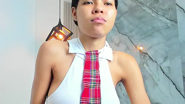 IsabellaMonet online show from 05-12-26, 07:11