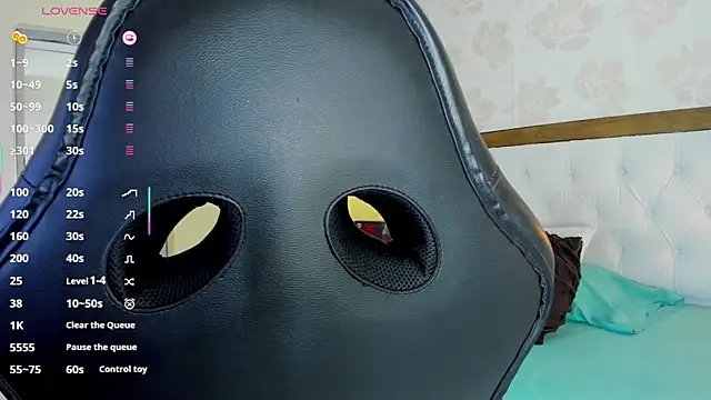 IRISCLARK1 online show from 09-25-25, 07:17