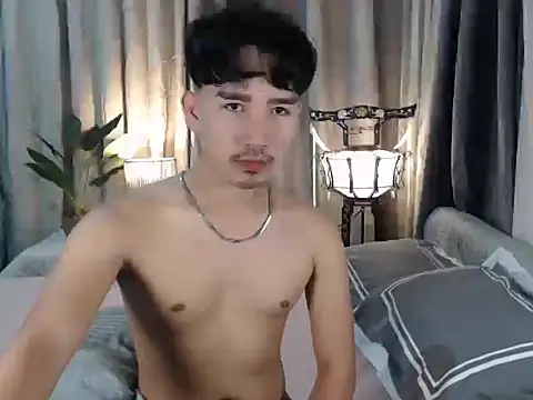 Snapshot of cute_richard24 chatting on 09-28-25, 05:24 cute richard24 online show from 09-28-25, 05:24