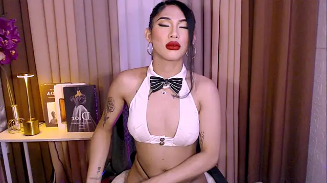 Megan sativa online show from 11-21-25, 07:51