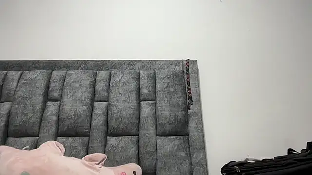 Sophia copper online show from 10-16-25, 04:13