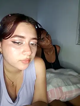 Snapshot of Chloe_Sky_love chatting on 03-04-26, 03:45 Chloe Sky love online show from 03-04-26, 03:45