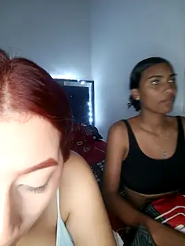 Snapshot of Chloe_Sky_love chatting on 03-27-26, 03:01 Chloe Sky love online show from 03-27-26, 03:01