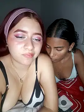 Snapshot of Chloe_Sky_love chatting on 04-03-26, 02:09 Chloe Sky love online show from 04-03-26, 02:09