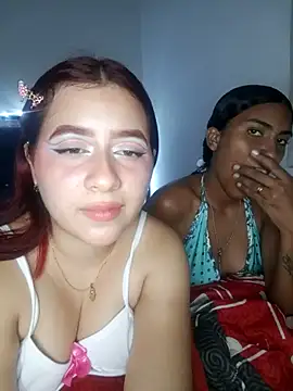 Snapshot of Chloe_Sky_love chatting on 04-05-26, 02:09 Chloe Sky love online show from 04-05-26, 02:09