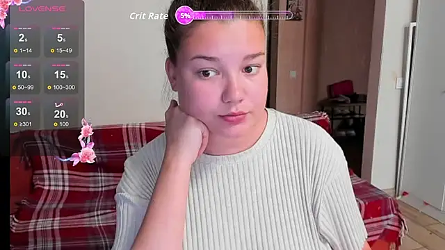 LinaElasm online show from 10-10-25, 09:41