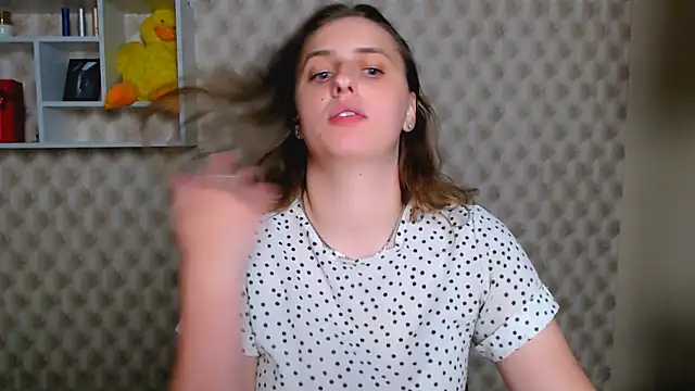 AmandaDimond  online show from 05-11-26, 02:45