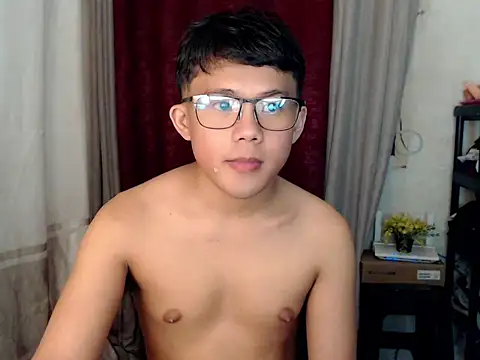 Snapshot of twink_asianbunny chatting on 11-09-25, 05:44 twink asianbunny online show from 11-09-25, 05:44