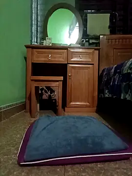 Snapshot of SexyQueen99 chatting on 10-18-25, 10:27 SexyQueen99 online show from 10-18-25, 10:27