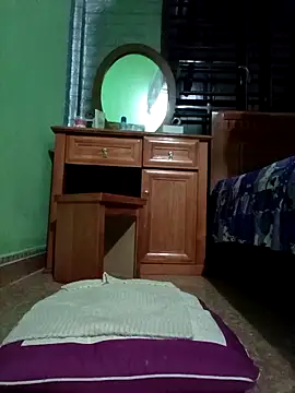 Snapshot of SexyQueen99 chatting on 10-25-25, 09:17 SexyQueen99 online show from 10-25-25, 09:17