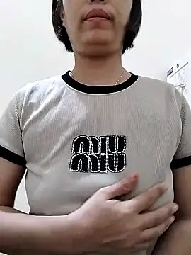 Snapshot of love_sexy090 chatting on 10-31-25, 01:01 love sexy090 online show from 10-31-25, 01:01