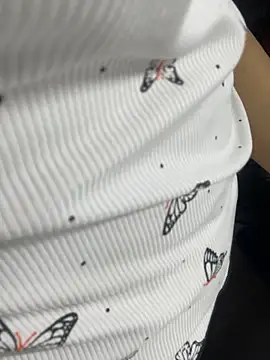 Snapshot of Mina048 chatting on 09-28-25, 06:24 Mina048 online show from 09-28-25, 06:24