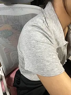 Snapshot of Mina048 chatting on 10-10-25, 03:55 Mina048 online show from 10-10-25, 03:55