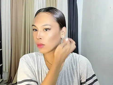 Savanna White online show from 01-12-26, 04:23