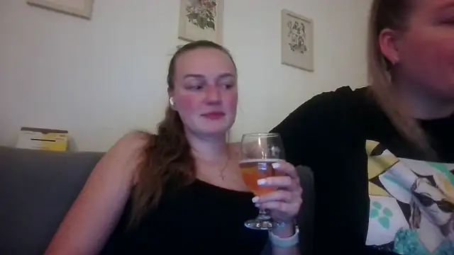 Snapshot of Odmasi chatting on 10-03-25, 07:44 Odmasi online show from 10-03-25, 07:44