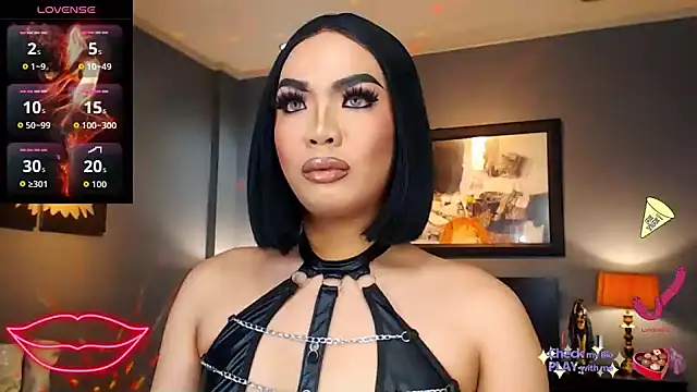 Snapshot of FridaHumphrey chatting on 09-23-25, 05:05 FridaHumphrey online show from 09-23-25, 05:05