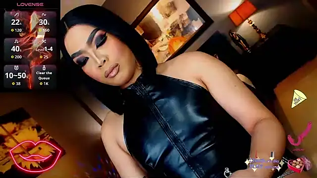 Snapshot of FridaHumphrey chatting on 10-20-25, 06:08 FridaHumphrey online show from 10-20-25, 06:08