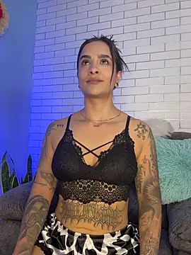 Im Fernanda online show from 10-08-25, 12:08