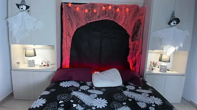 CamiGox online show from 10-16-25, 08:10