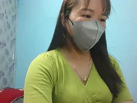 Snapshot of Hachi077 chatting on 09-15-25, 03:50 Hachi077 online show from 09-15-25, 03:50