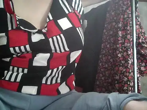 Linbi135 online show from 04-13-26, 06:52