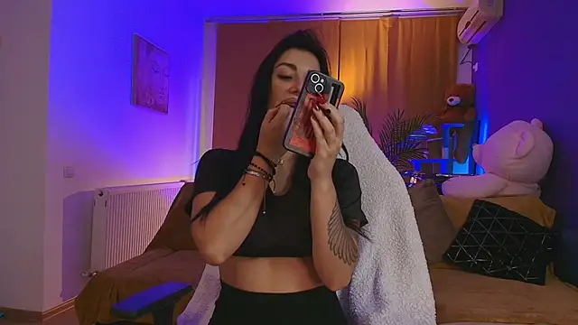 Snapshot of AnyaKim chatting on 10-03-25, 09:50 AnyaKim online show from 10-03-25, 09:50