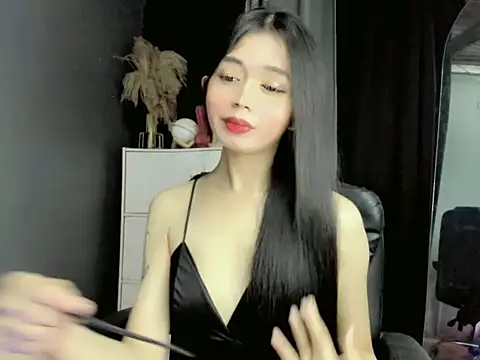 LexiLove online show from 09-23-25, 10:51