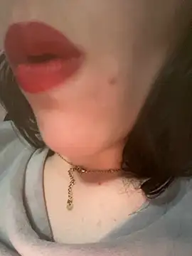 Mimisixo online show from 05-10-26, 04:34