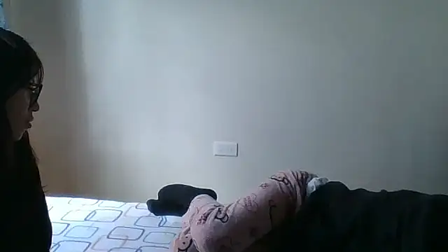 milkxxicecream online show from 09-15-25, 03:56