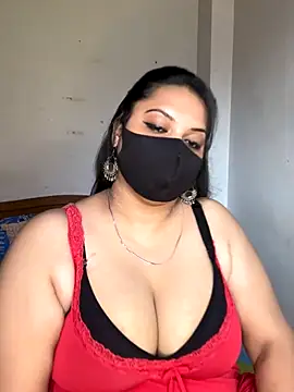 Snapshot of Momita-1 chatting on 11-03-25, 06:47 Momita-1 online show from 11-03-25, 06:47