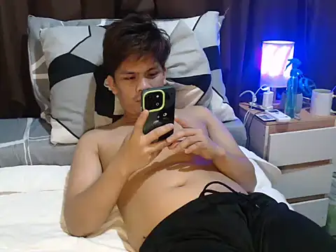 Snapshot of cumwhat_me chatting on 06-25-26, 12:54 cumwhat me online show from 06-25-26, 12:54