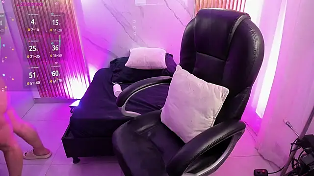 KYLIE JONES6 online show from 05-10-26, 03:01