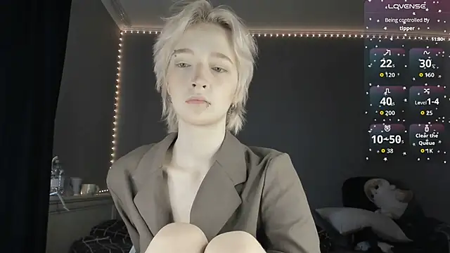 MelissaReis online show from 12-14-25, 10:20