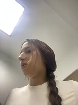 Melody smiith  online show from 10-04-25, 11:52