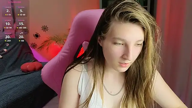 Mia Myles online show from 10-26-25, 10:21