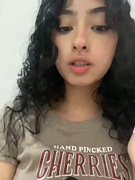 Snapshot of RosseMelody chatting on 03-25-26, 05:13 RosseMelody online show from 03-25-26, 05:13