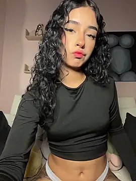 Snapshot of RosseMelody chatting on 04-02-26, 05:16 RosseMelody online show from 04-02-26, 05:16