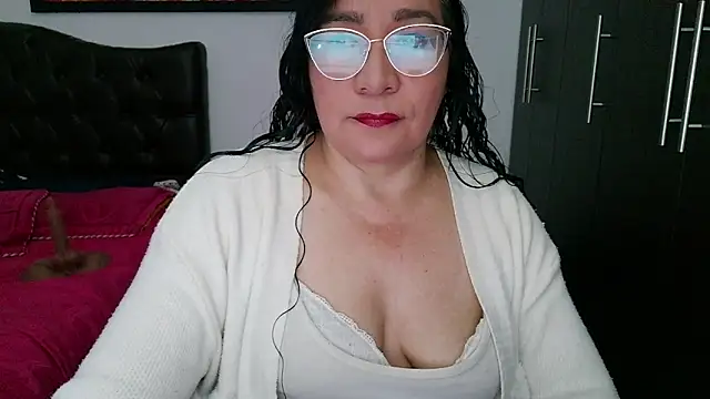 Grace mature milf online show from 06-15-26, 10:06