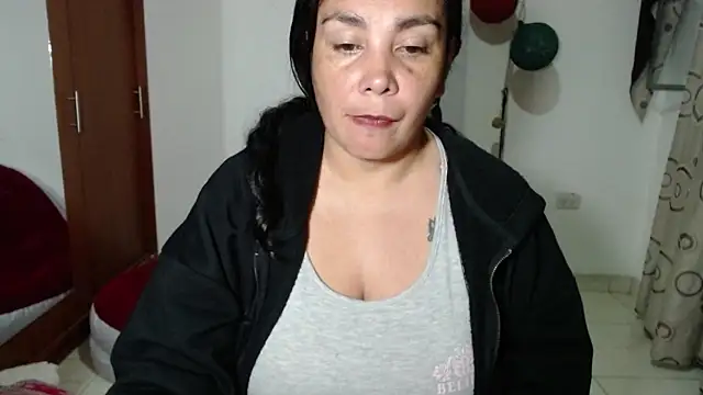 Vivian milf paint online show from 09-16-25, 03:18