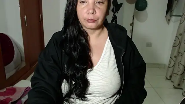 Vivian milf paint online show from 09-25-25, 03:10