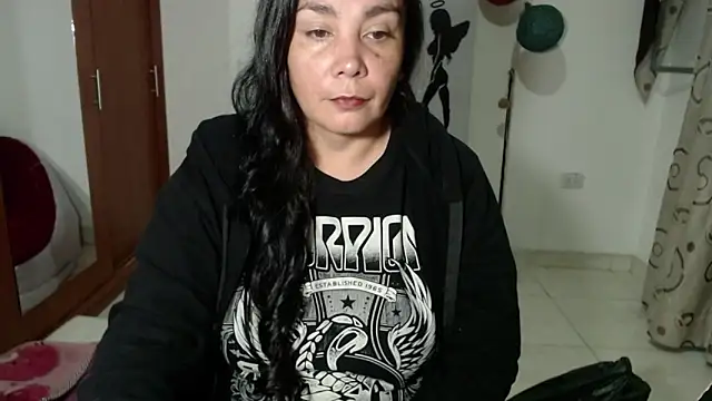 Vivian milf paint online show from 09-27-25, 03:00