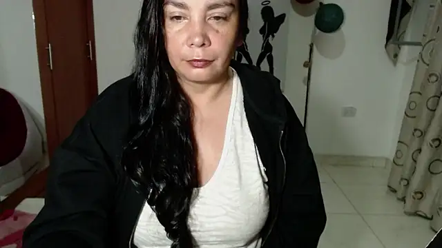 Vivian milf paint online show from 10-03-25, 04:09