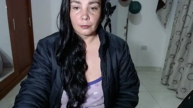 Vivian milf paint online show from 10-23-25, 02:22