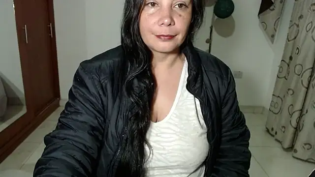 Vivian milf paint online show from 10-24-25, 03:14