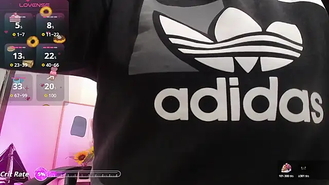 Snapshot of BarbaraGil1 chatting on 11-06-25, 01:45 BarbaraGil1 online show from 11-06-25, 01:45